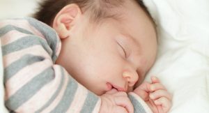 Create a baby sleep routine